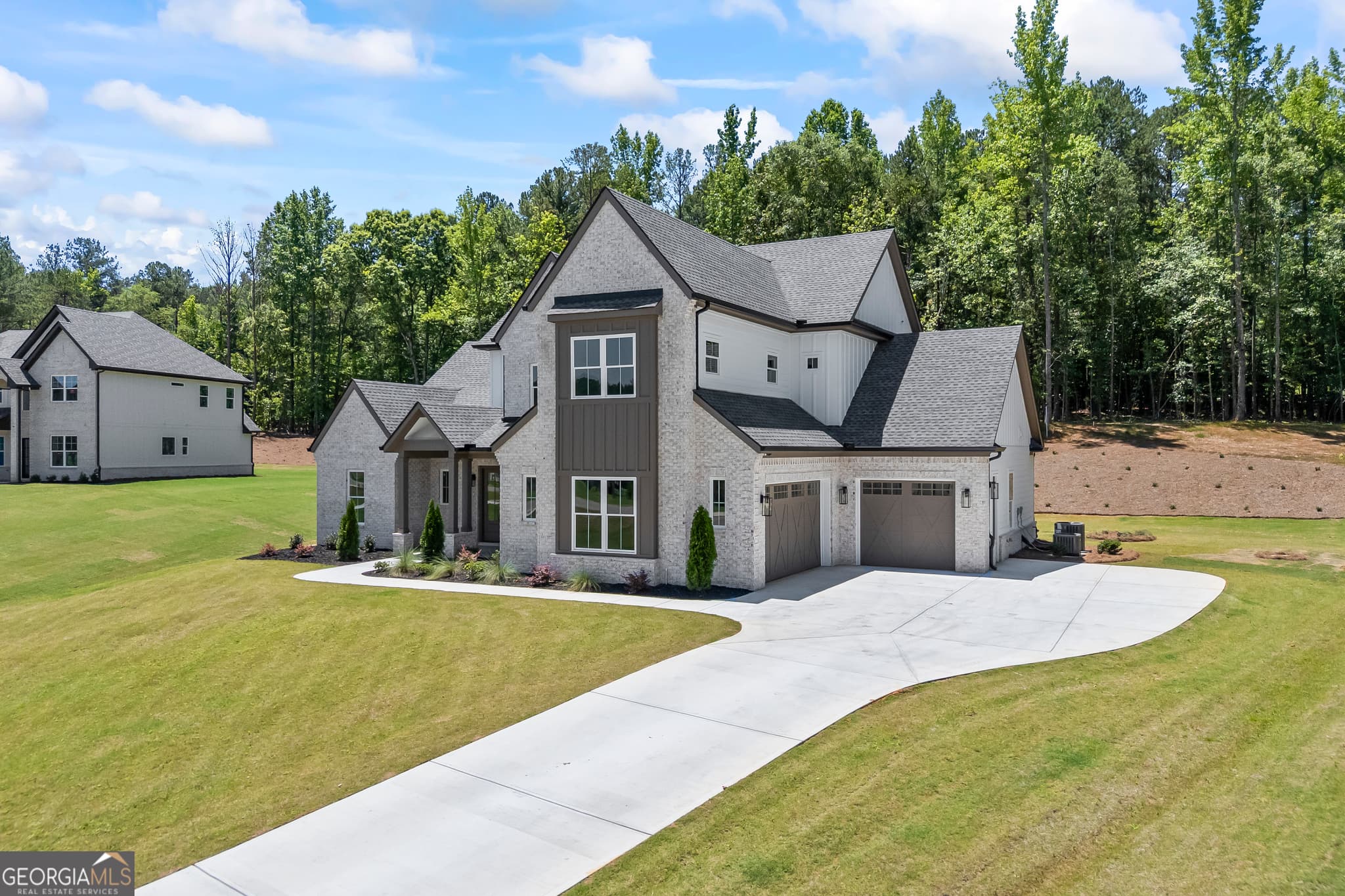 4 bedroom, 4.5 bathroom, 3,559 sq ft single family residence for sale at 205 Chariot Court, Jefferson, GA 30549 — photo 3