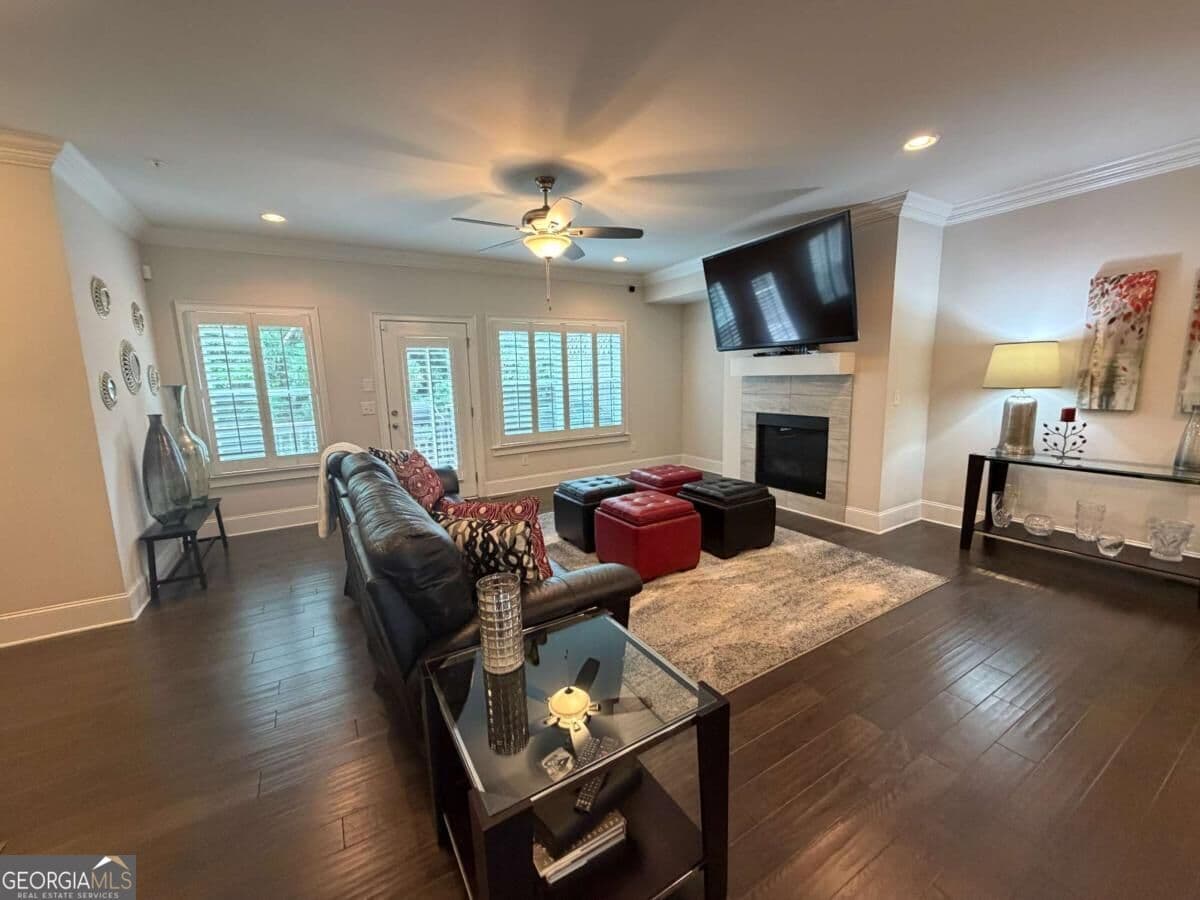 4 bedroom, 3.5 bathroom townhouse for sale at 9015 Woodland Trail 8, Alpharetta, GA 30009 — photo 8
