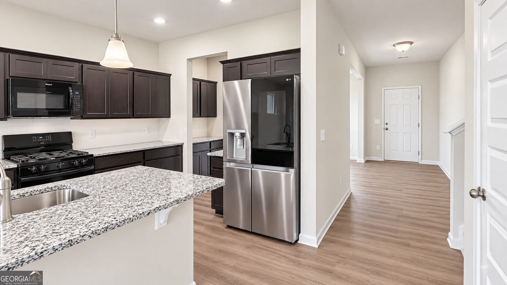 5 bedroom, 4 bathroom, 3,005 sq ft single family residence for rent at 415 Sierra Point, Cartersville, GA 30120 for $2,749 a month — photo 5