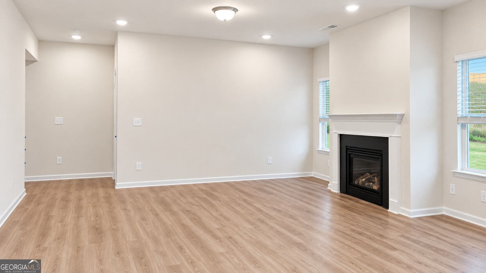 5 bedroom, 4 bathroom, 3,005 sq ft single family residence for rent at 415 Sierra Point, Cartersville, GA 30120 for $2,749 a month — photo 8