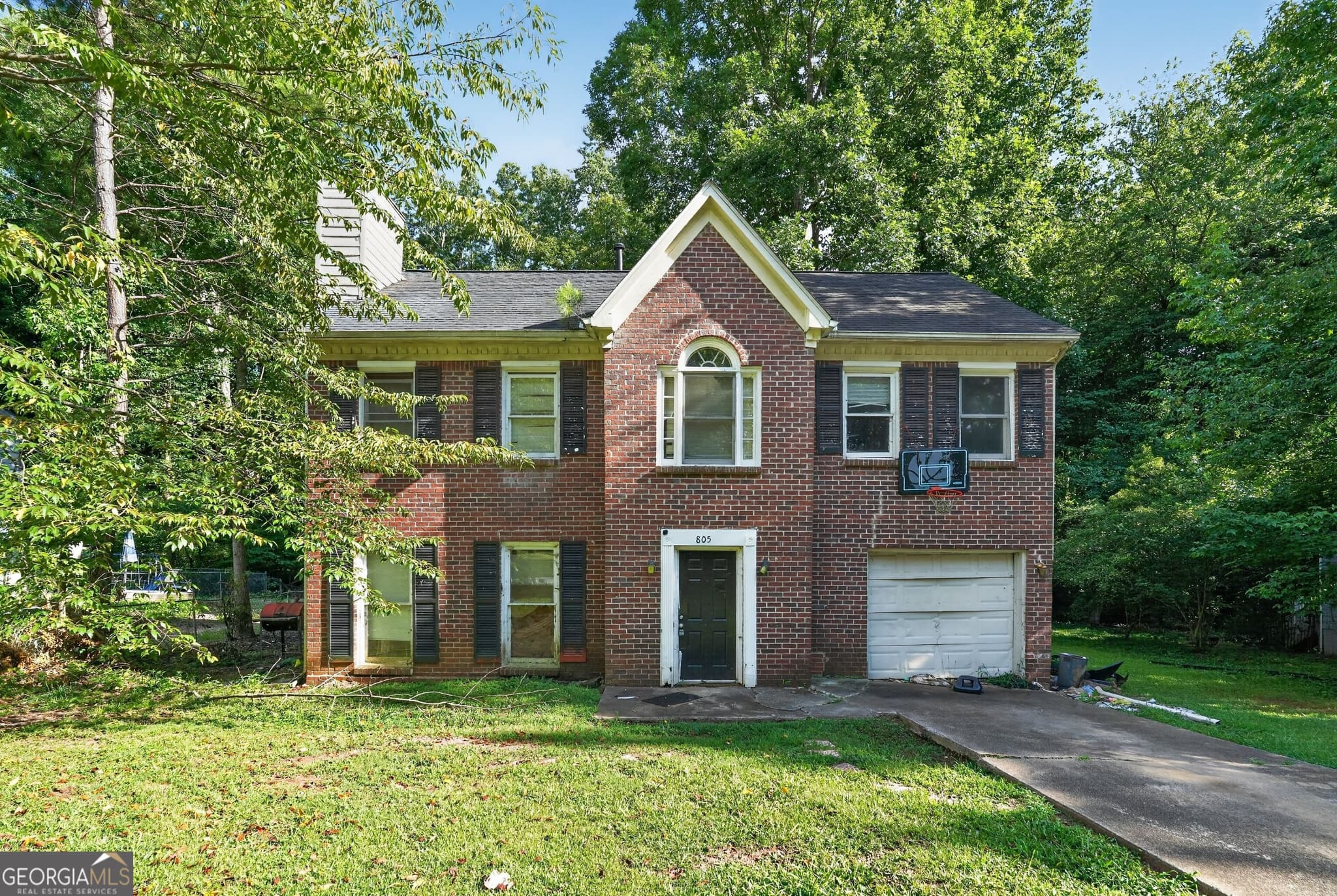 4 bedroom, 2.5 bathroom, 1,652 sq ft single family residence for sale at 805 Greenhedge Drive, Stone Mountain, GA 30088