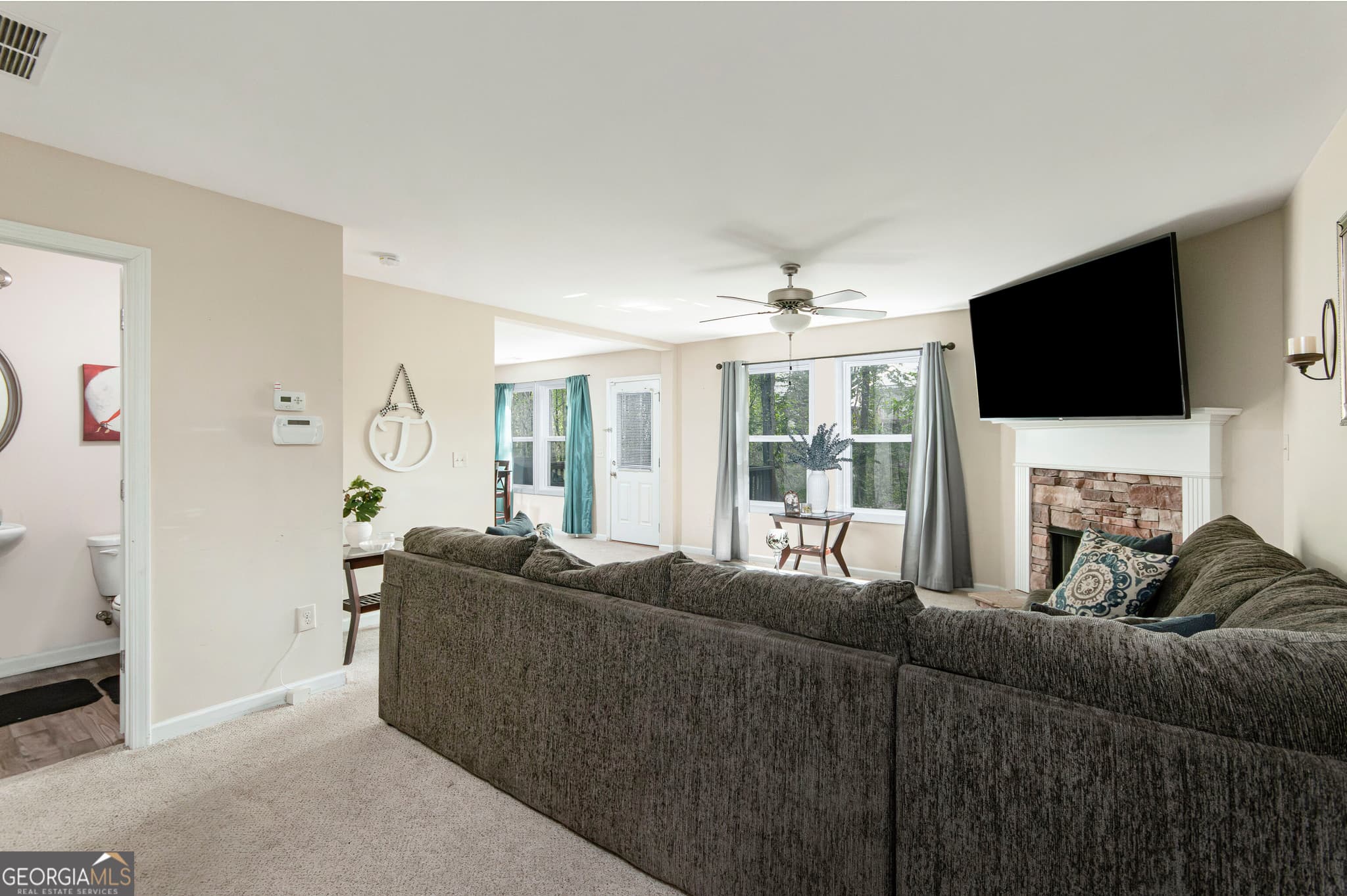 3 bedroom, 2.5 bathroom, 1,733 sq ft single family residence for sale at 617 Arrowhead Drive, Dallas, GA 30132 — photo 4