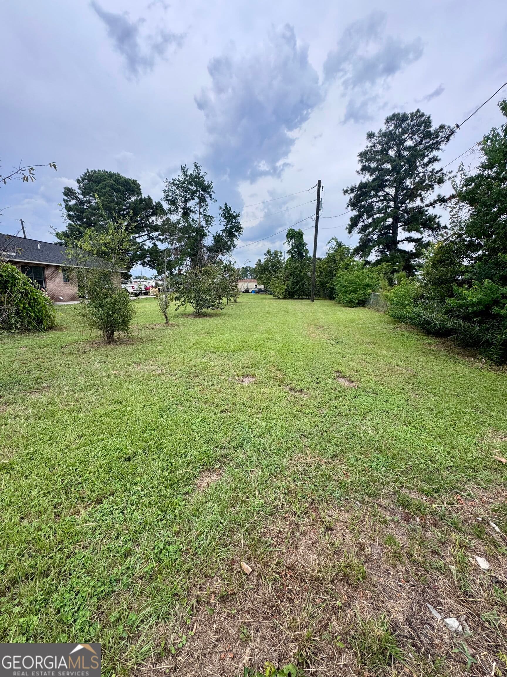 4 bedroom, 2.5 bathroom, 2,417 sq ft single family residence for sale at 33 Hester Street, Hazlehurst, GA 31539 — photo 4