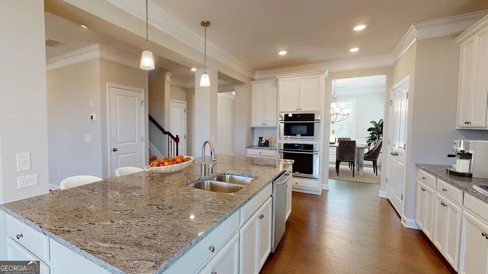 4 bedroom, 3 bathroom, 3,222 sq ft single family residence for sale at 3531 Willow Creek Drive, Watkinsville, GA 30677 — photo 2