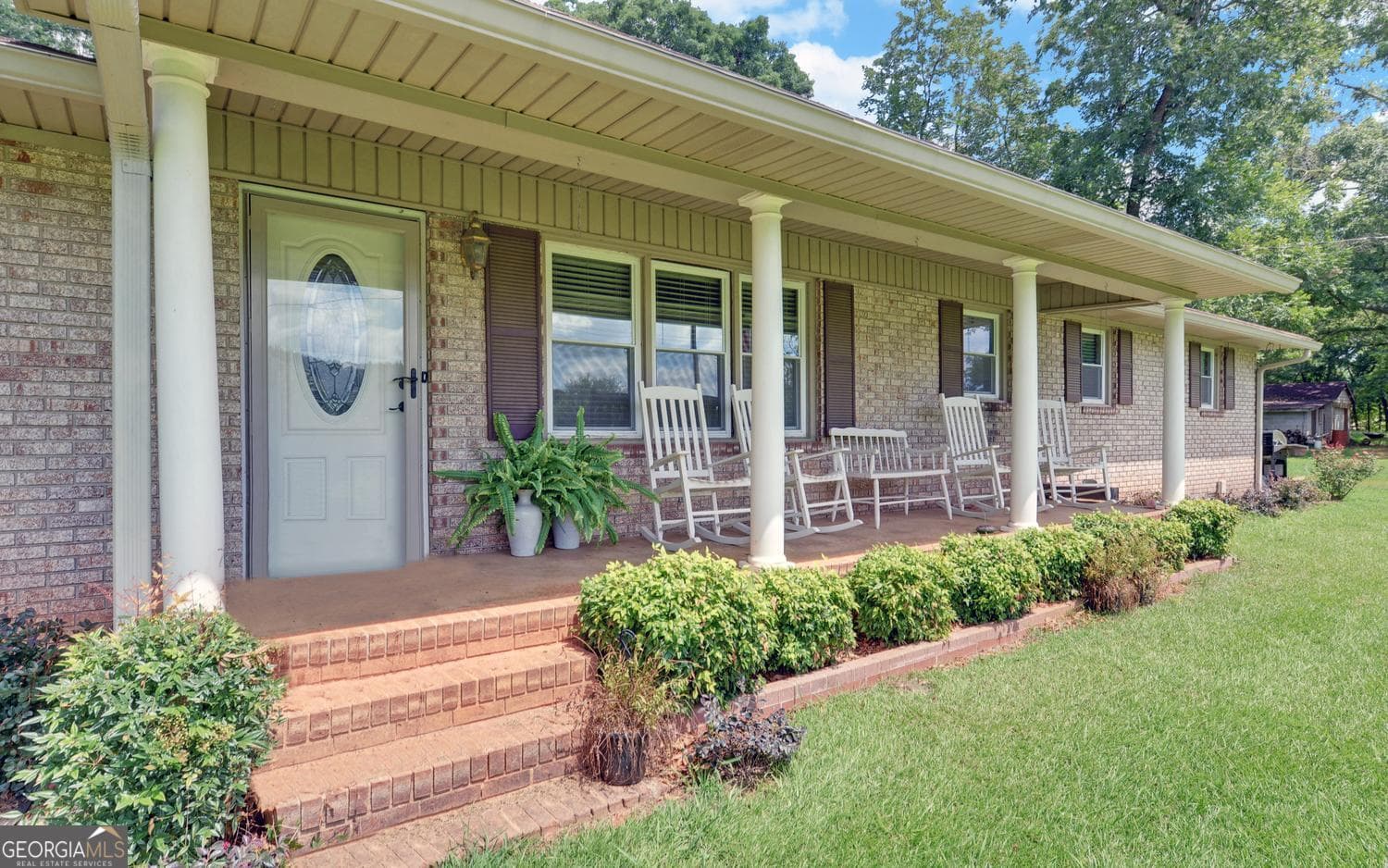 3 bedroom, 2 bathroom, 1,660 sq ft single family residence for sale at 1398 Cleveland Mill Road, Hartwell, GA 30643 — photo 3