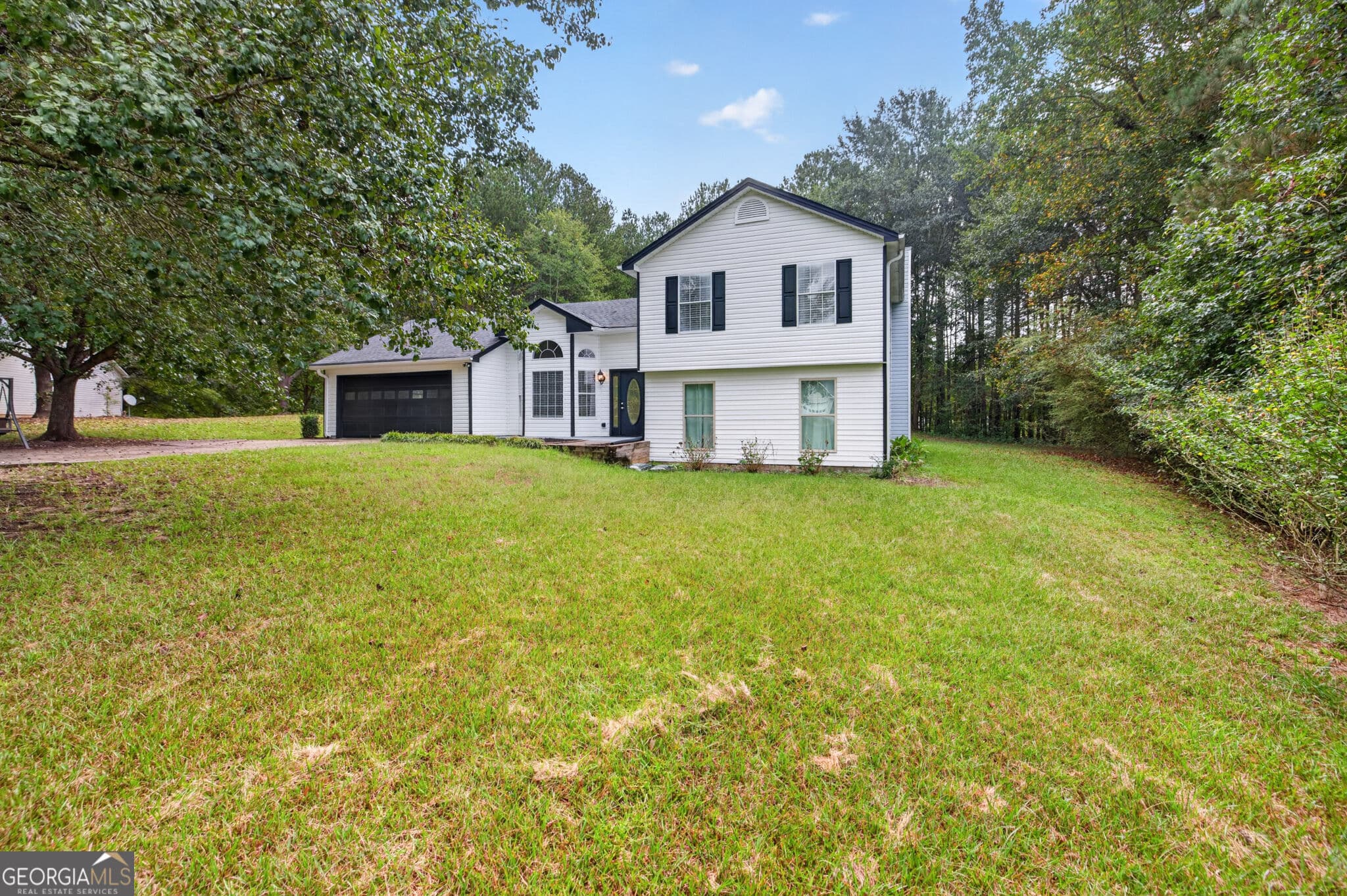 4 bedroom, 3 bathroom, 1,875 sq ft single family residence for sale at 220 Robert Drive, Braselton, GA 30517 — photo 4