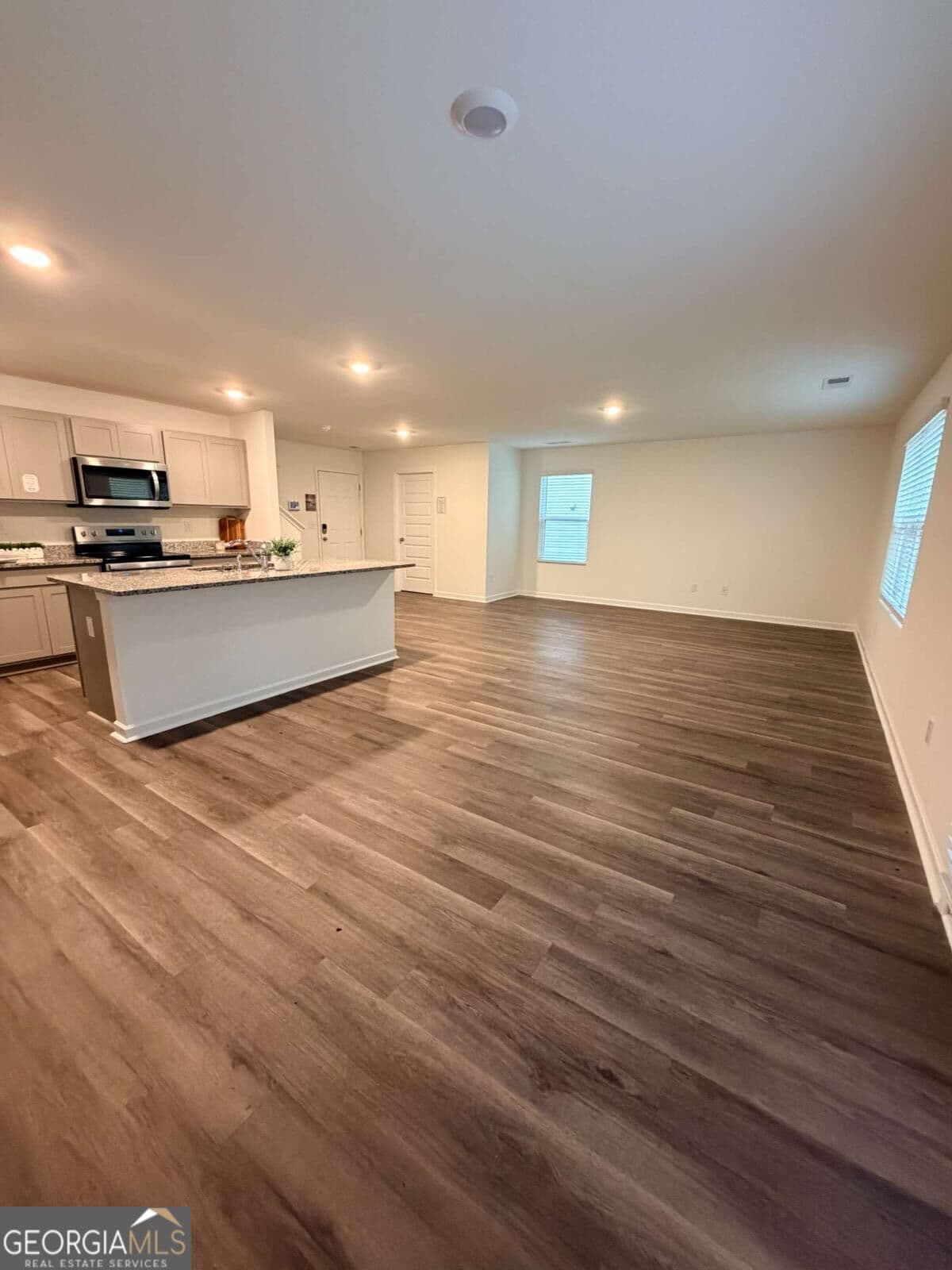 4 bedroom, 2.5 bathroom, 1,929 sq ft single family residence for rent at 274 Coastal Drive 274, Statham, GA 30666 for $1,999 a month — photo 8