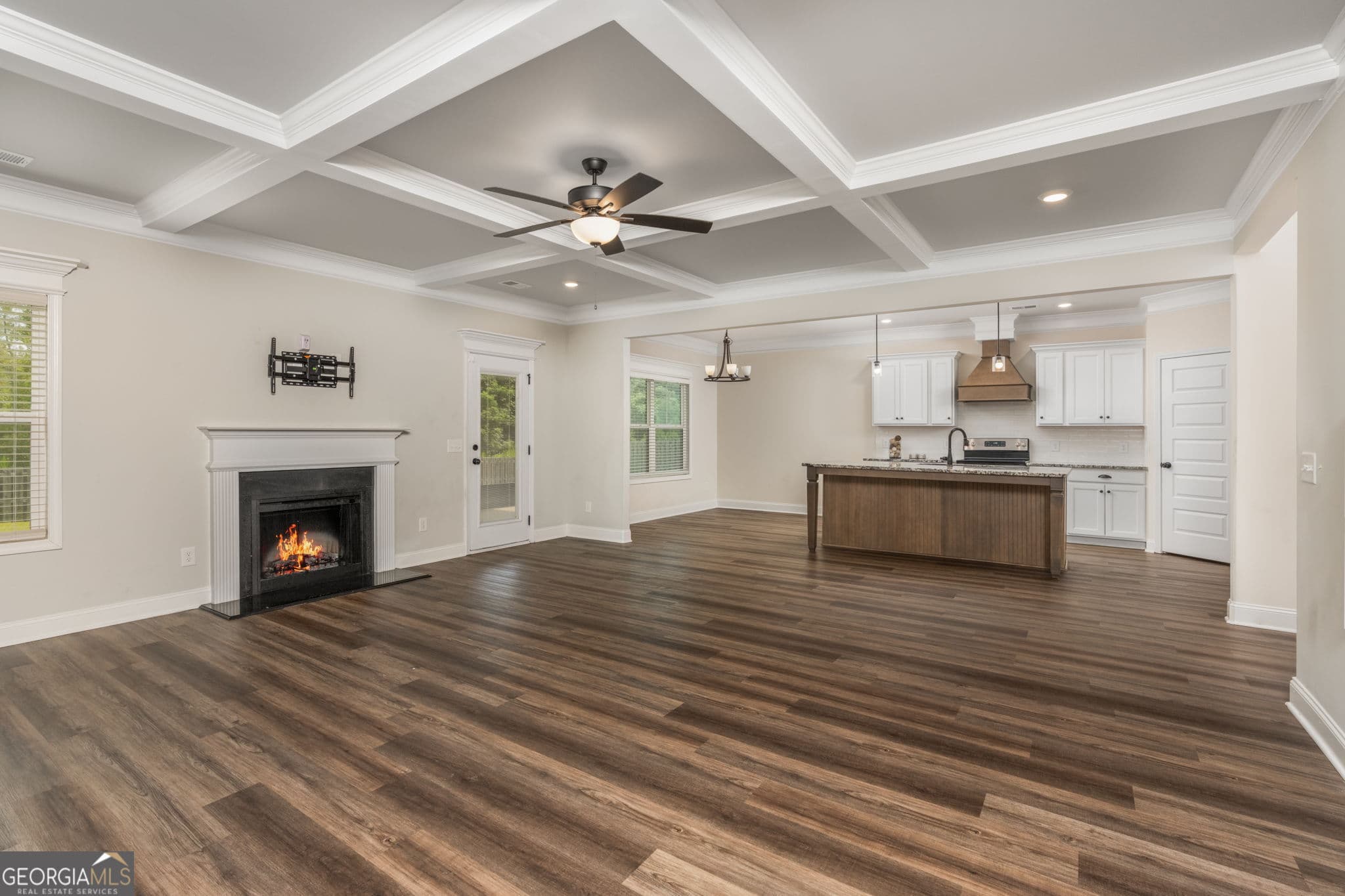 5 bedroom, 4 bathroom, 3,459 sq ft single family residence for sale at 806 Harley Farms Drive, Bonaire, GA 31005 — photo 6