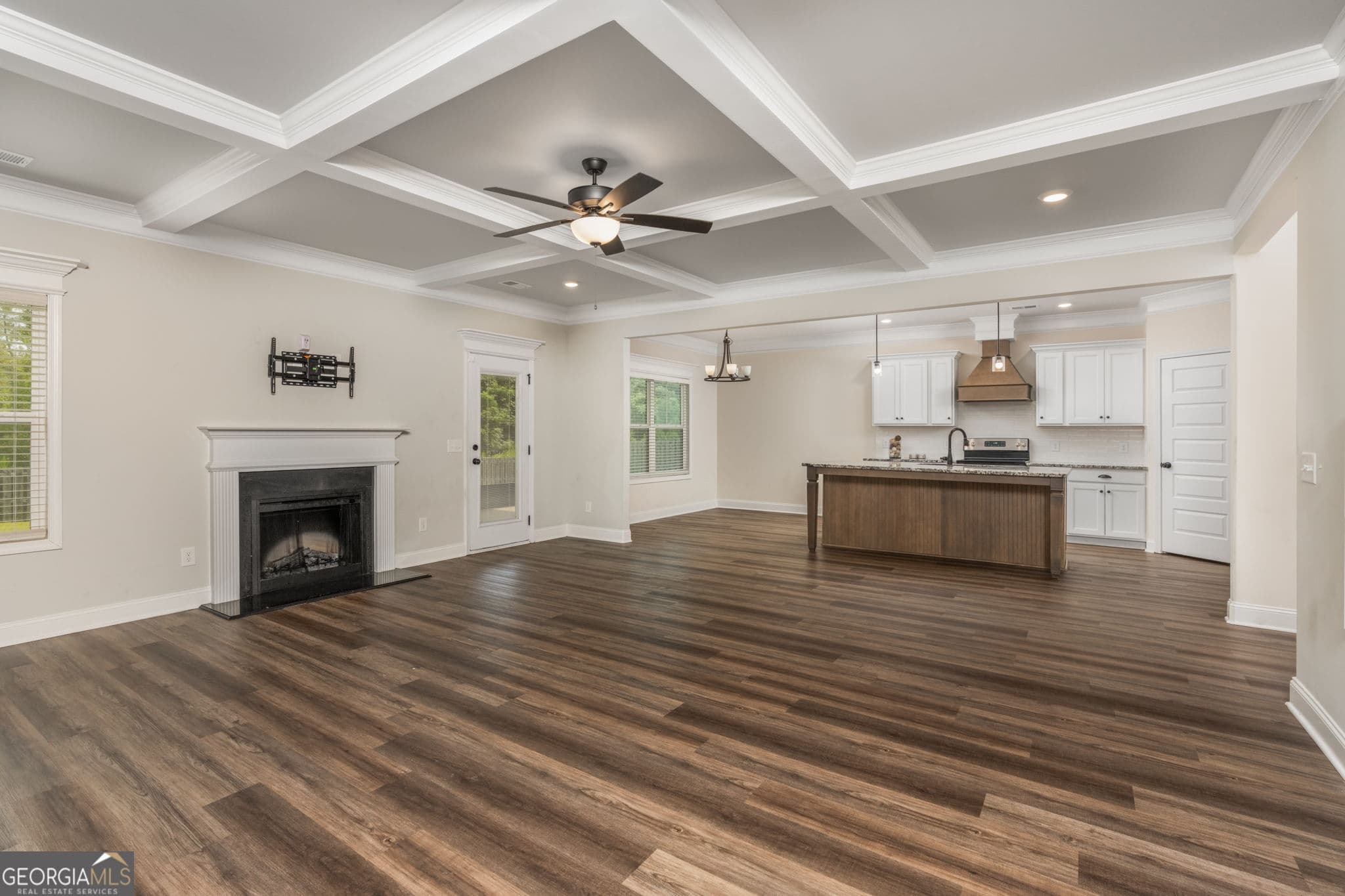 5 bedroom, 4 bathroom, 3,459 sq ft single family residence for sale at 806 Harley Farms Drive, Bonaire, GA 31005 — photo 7
