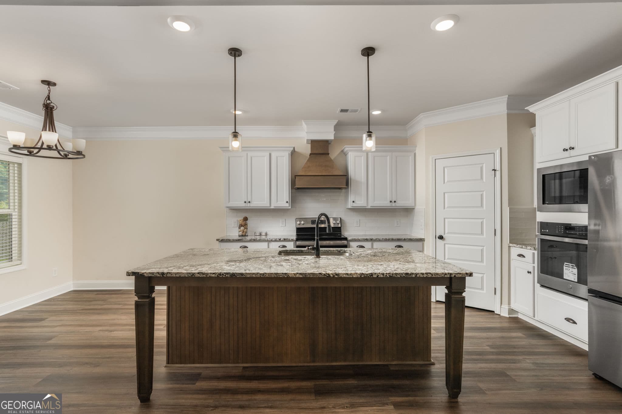 5 bedroom, 4 bathroom, 3,459 sq ft single family residence for sale at 806 Harley Farms Drive, Bonaire, GA 31005 — photo 9