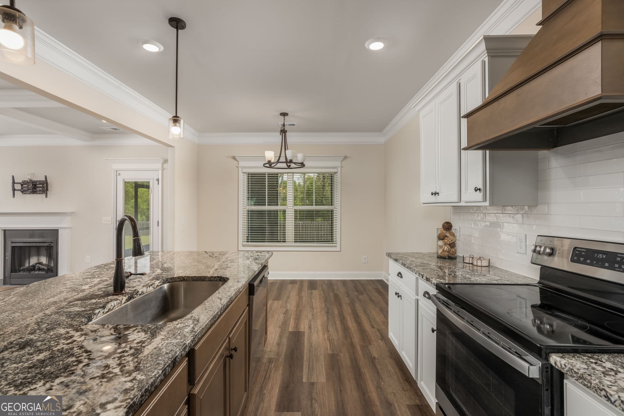 5 bedroom, 4 bathroom, 3,459 sq ft single family residence for sale at 806 Harley Farms Drive, Bonaire, GA 31005 — photo 10