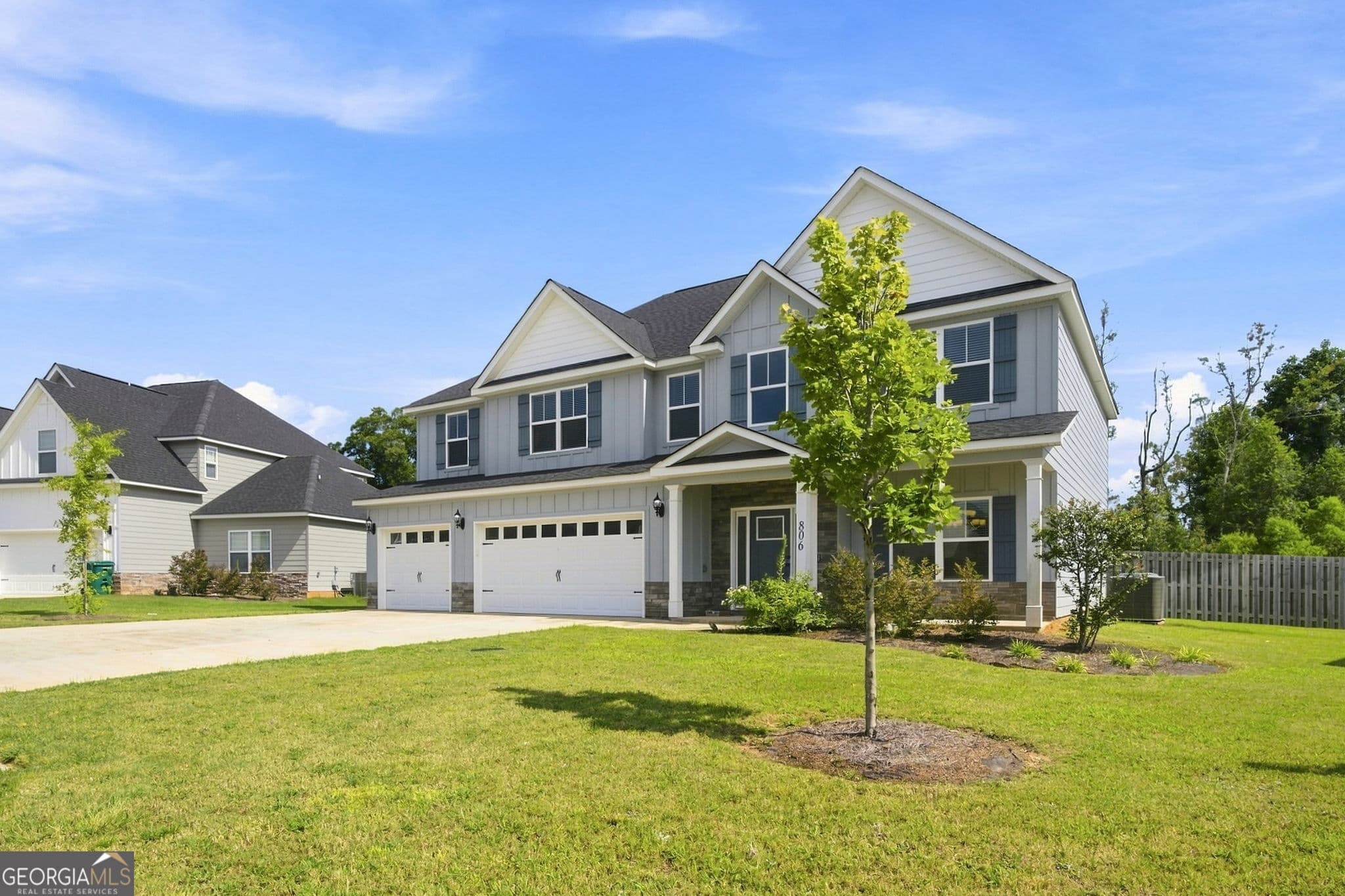 5 bedroom, 4 bathroom, 3,459 sq ft single family residence for sale at 806 Harley Farms Drive, Bonaire, GA 31005 — photo 4