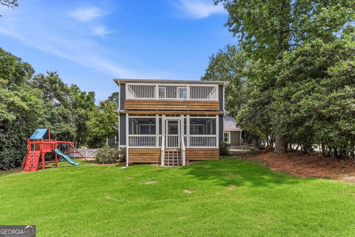 5 bedroom, 4.5 bathroom, 3,080 sq ft single family residence for sale at 590 McWhorter Drive, Athens, GA 30606 — photo 4