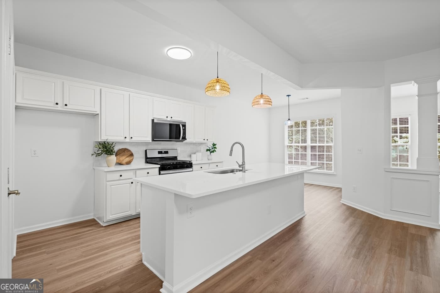 3 bedroom, 2 bathroom, 2,120 sq ft single family residence sold at 4920 Kings Common Wy, Cumming, GA 30040