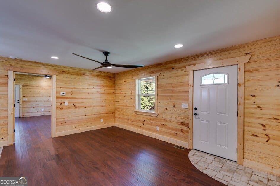 3 bedroom, 2 bathroom, 1,564 sq ft single family residence for sale at 103 Tiffany Drive, Franklin, GA 30217 — photo 6