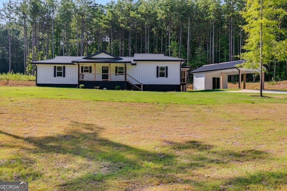 3 bedroom, 2 bathroom, 1,564 sq ft single family residence for sale at 103 Tiffany Drive, Franklin, GA 30217