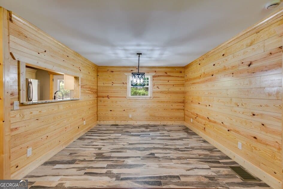 3 bedroom, 2 bathroom, 1,564 sq ft single family residence for sale at 103 Tiffany Drive, Franklin, GA 30217 — photo 4