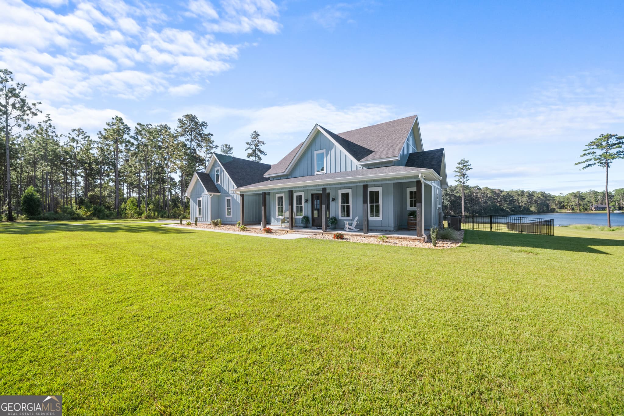 4 bedroom, 3.5 bathroom, 2,700 sq ft single family residence for sale at 122 E Lake Drive, Statesboro, GA 30458 — photo 5