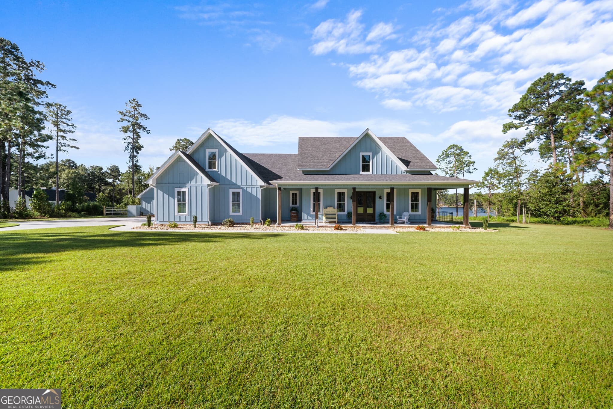 4 bedroom, 3.5 bathroom, 2,700 sq ft single family residence for sale at 122 E Lake Drive, Statesboro, GA 30458 — photo 4