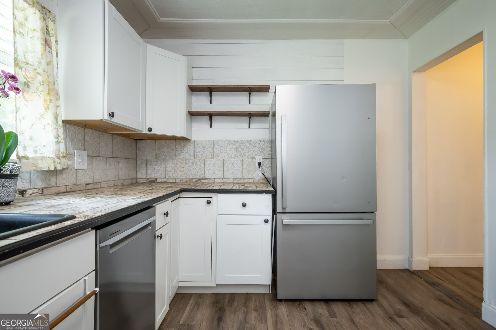 2 bedroom, 1 bathroom, 1,036 sq ft single family residence for sale at 64 Madison, Commerce, GA 30529 — photo 5