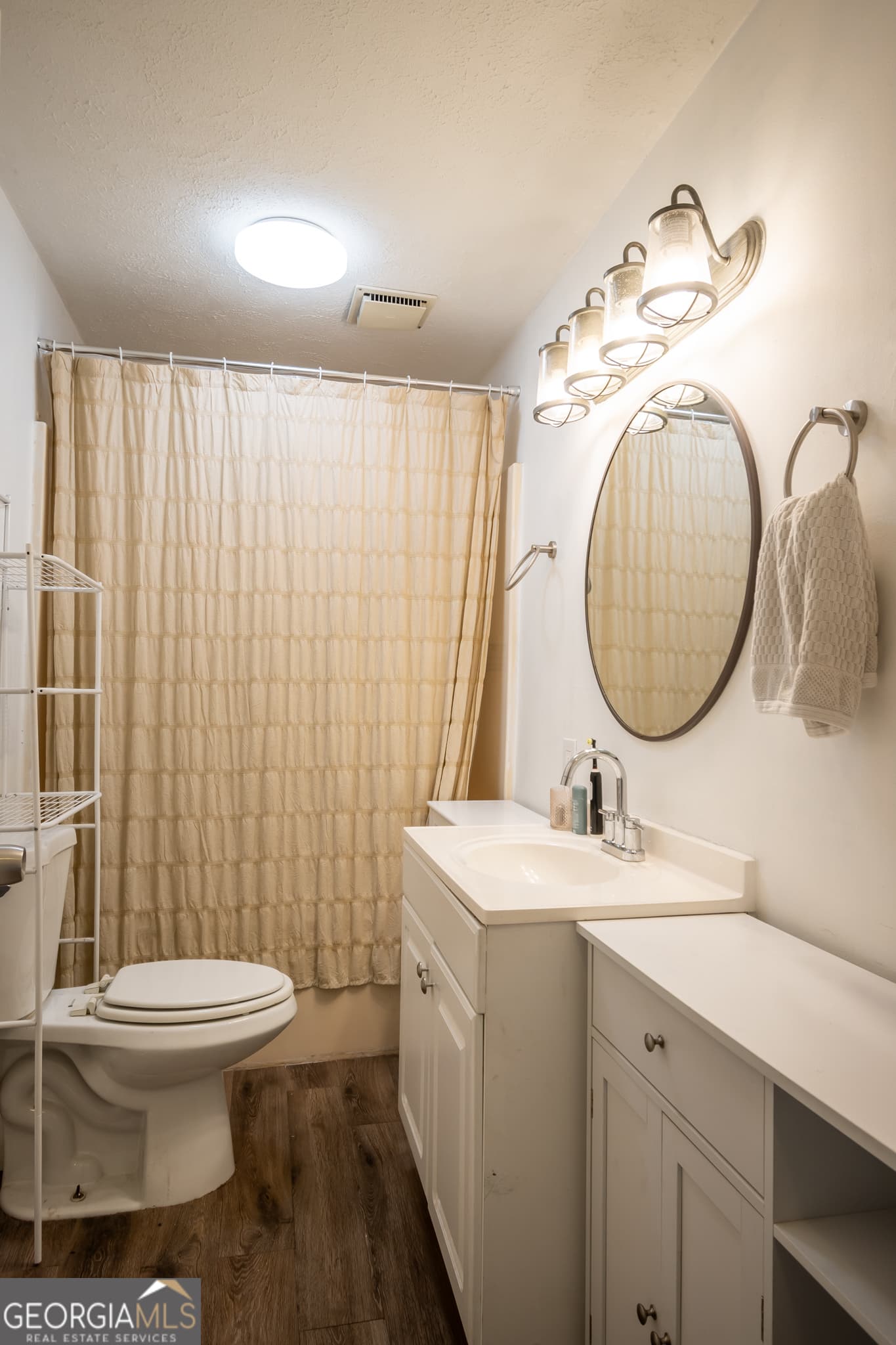 2 bedroom, 1 bathroom, 1,036 sq ft single family residence for sale at 64 Madison, Commerce, GA 30529 — photo 9