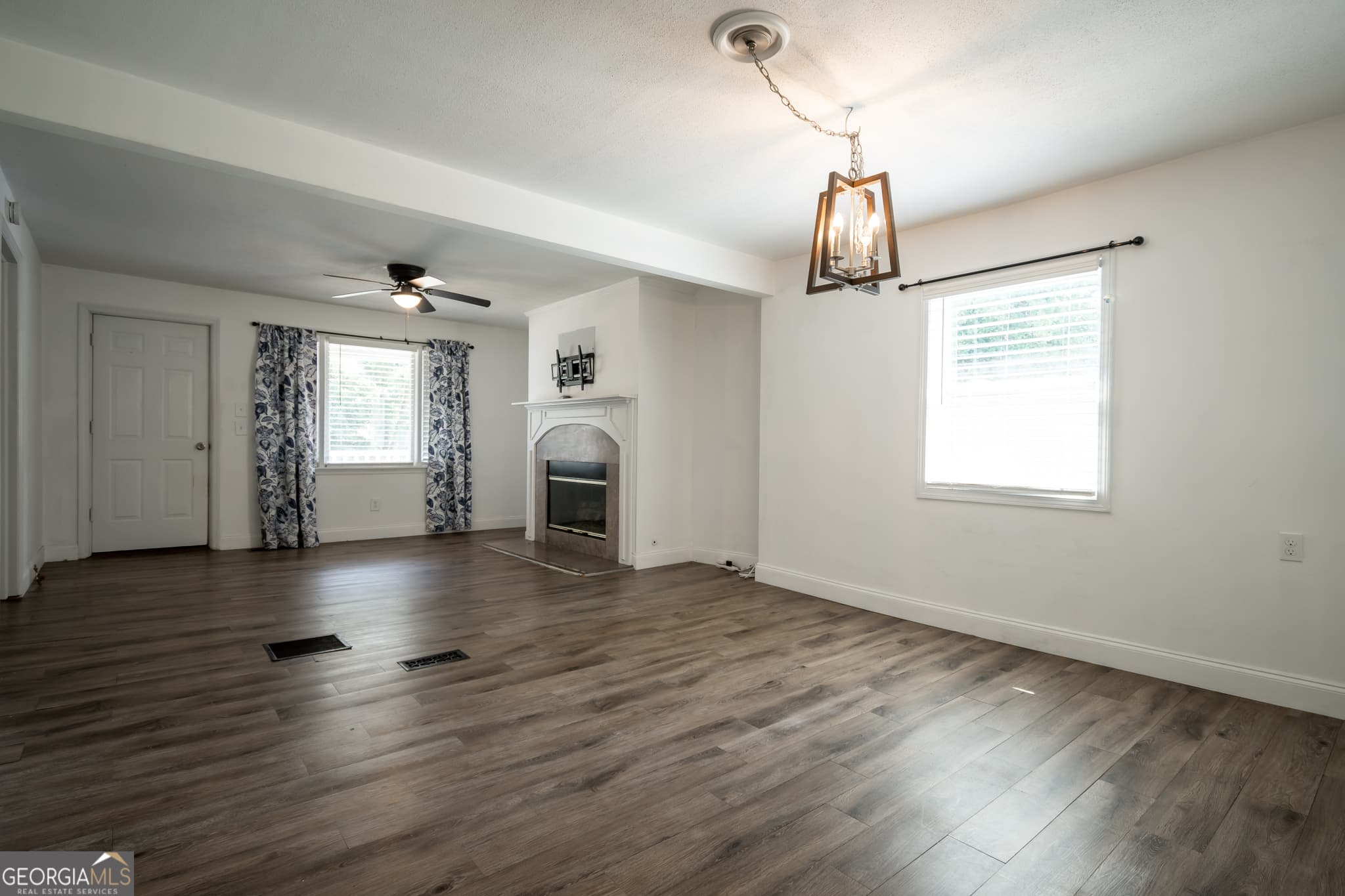 2 bedroom, 1 bathroom, 1,036 sq ft single family residence for sale at 64 Madison, Commerce, GA 30529 — photo 10