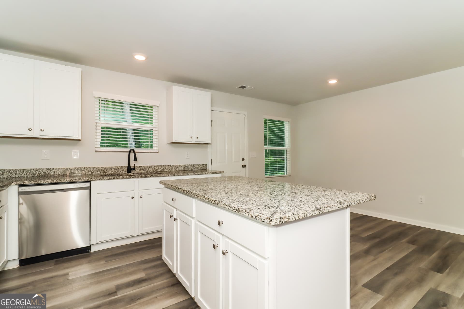 4 bedroom, 3 bathroom, 1,902 sq ft single family residence for sale at 309 Muskogee Drive, Dallas, GA 30132 — photo 10