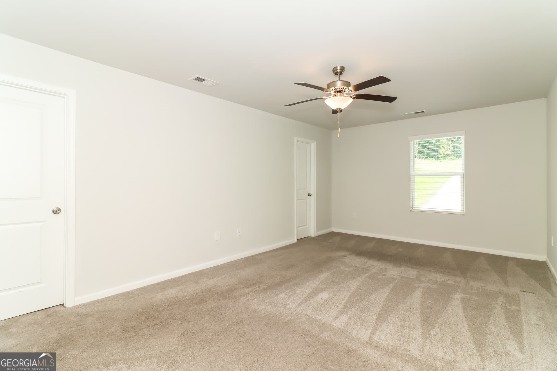 4 bedroom, 3 bathroom, 1,902 sq ft single family residence for sale at 309 Muskogee Drive, Dallas, GA 30132 — photo 4