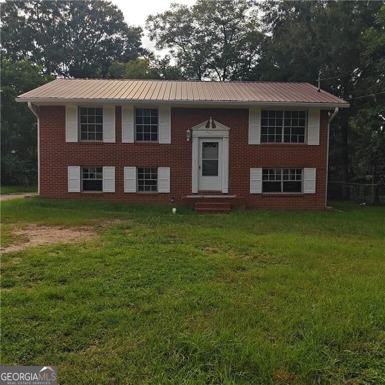 5 bedroom, 3 bathroom single family residence for rent at 423 Alabama Avenue, Warner Robins, GA 31093 for $1,475 a month — photo 1 of 1