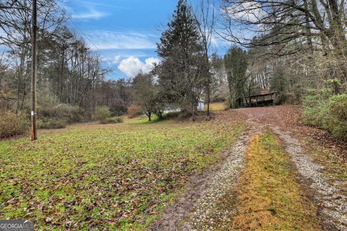 4 bedroom, 1.5 bathroom, 1,036 sq ft single family residence for sale at 6 Old Aska Curve, Blue Ridge, GA 30513 — photo 7