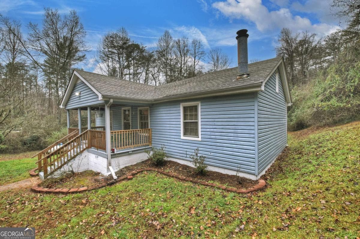 4 bedroom, 1.5 bathroom, 1,036 sq ft single family residence for sale at 6 Old Aska Curve, Blue Ridge, GA 30513 — photo 3