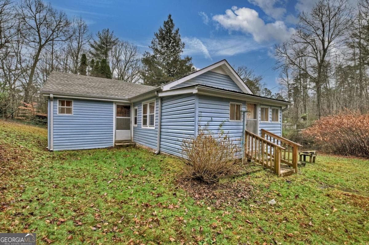 4 bedroom, 1.5 bathroom, 1,036 sq ft single family residence for sale at 6 Old Aska Curve, Blue Ridge, GA 30513 — photo 4