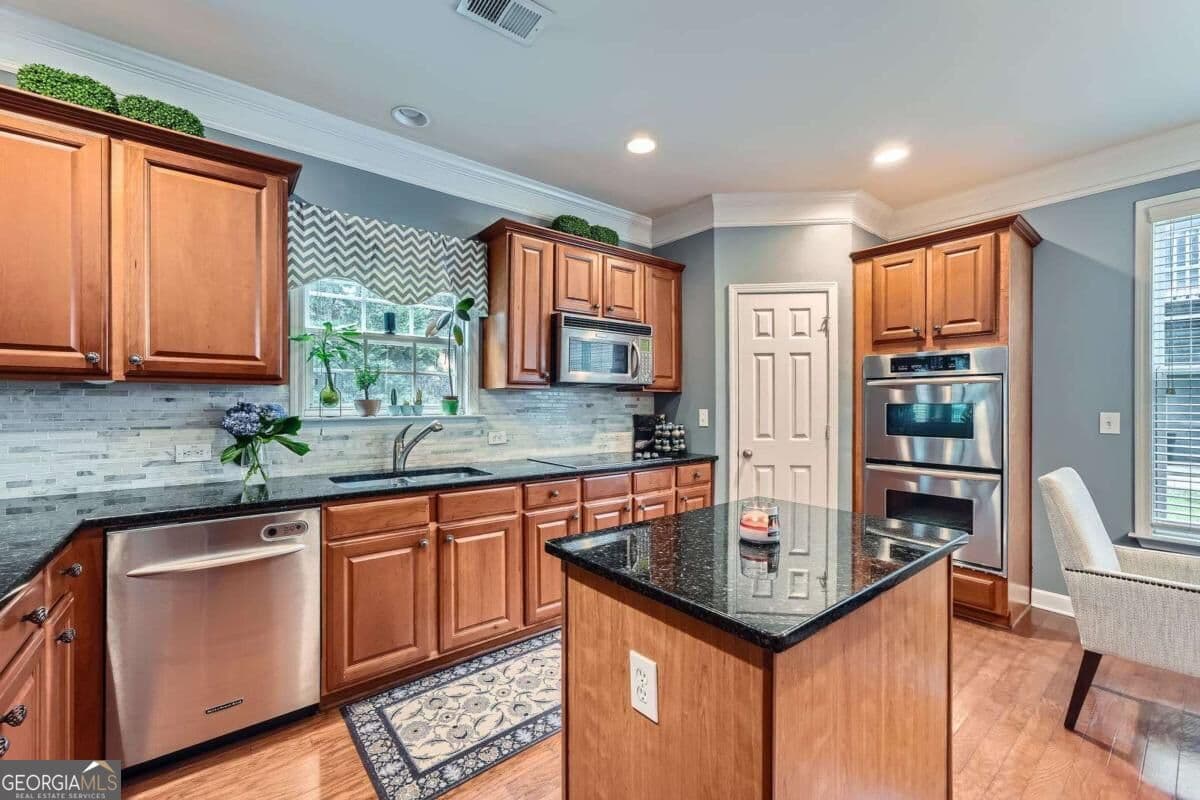 3 bedroom, 2.5 bathroom, 2,333 sq ft single family residence for sale at 4619 Wynbury Court, Tucker, GA 30084 — photo 9