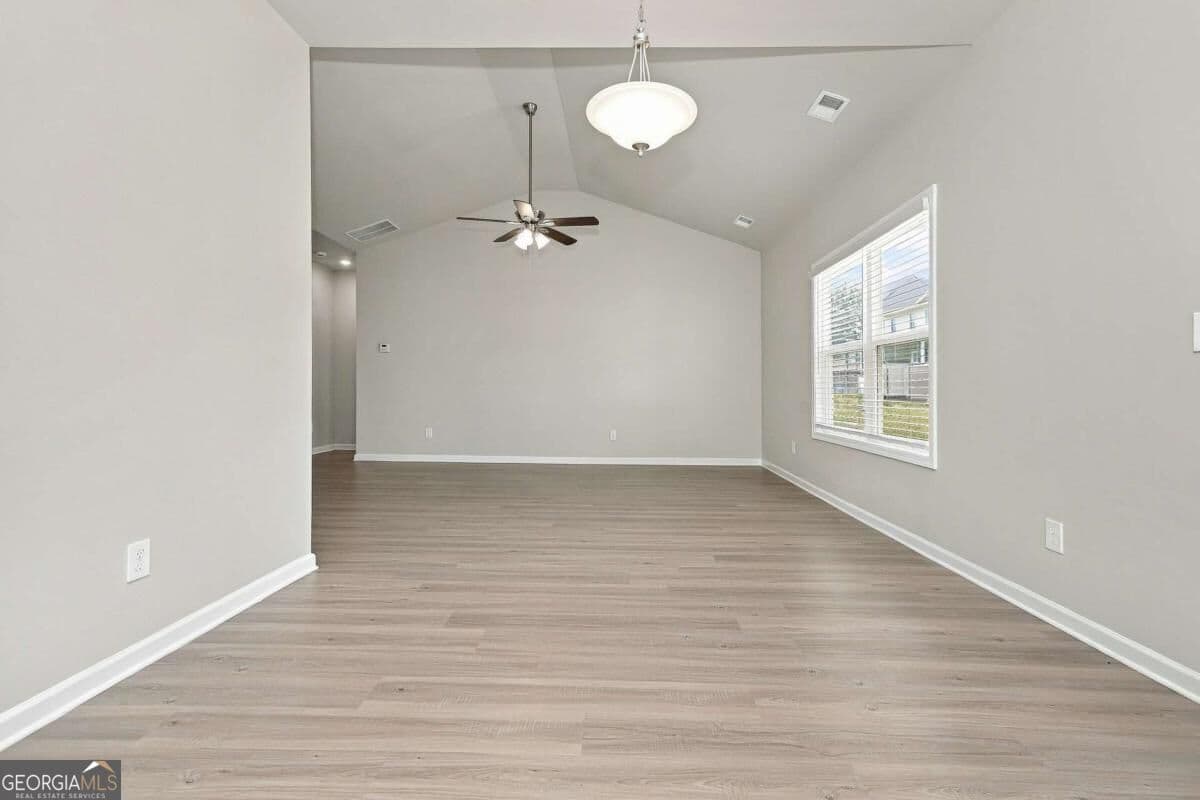 4 bedroom, 2 bathroom single family residence for rent at 130 Culver Street, Jackson, GA 30233 for $1,715 a month — photo 4