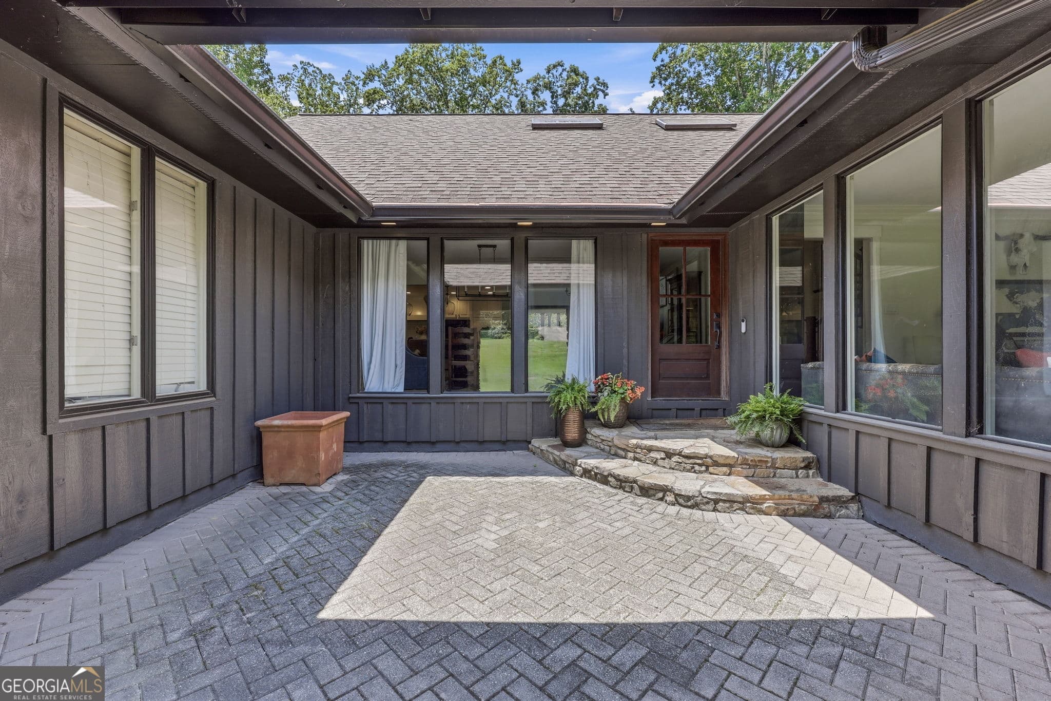 5 bedroom, 4 bathroom single family residence for sale at 143 Woodlake Drive, Gainesville, GA 30506 — photo 10
