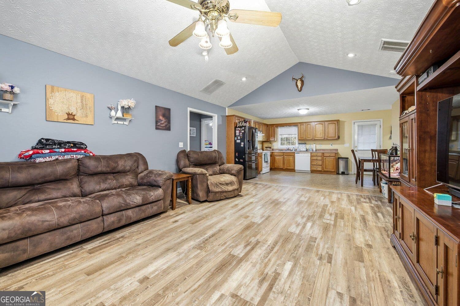 3 bedroom, 2 bathroom, 1,344 sq ft single family residence for sale at 355 Royal Oaks Lane, Dahlonega, GA 30533 — photo 7