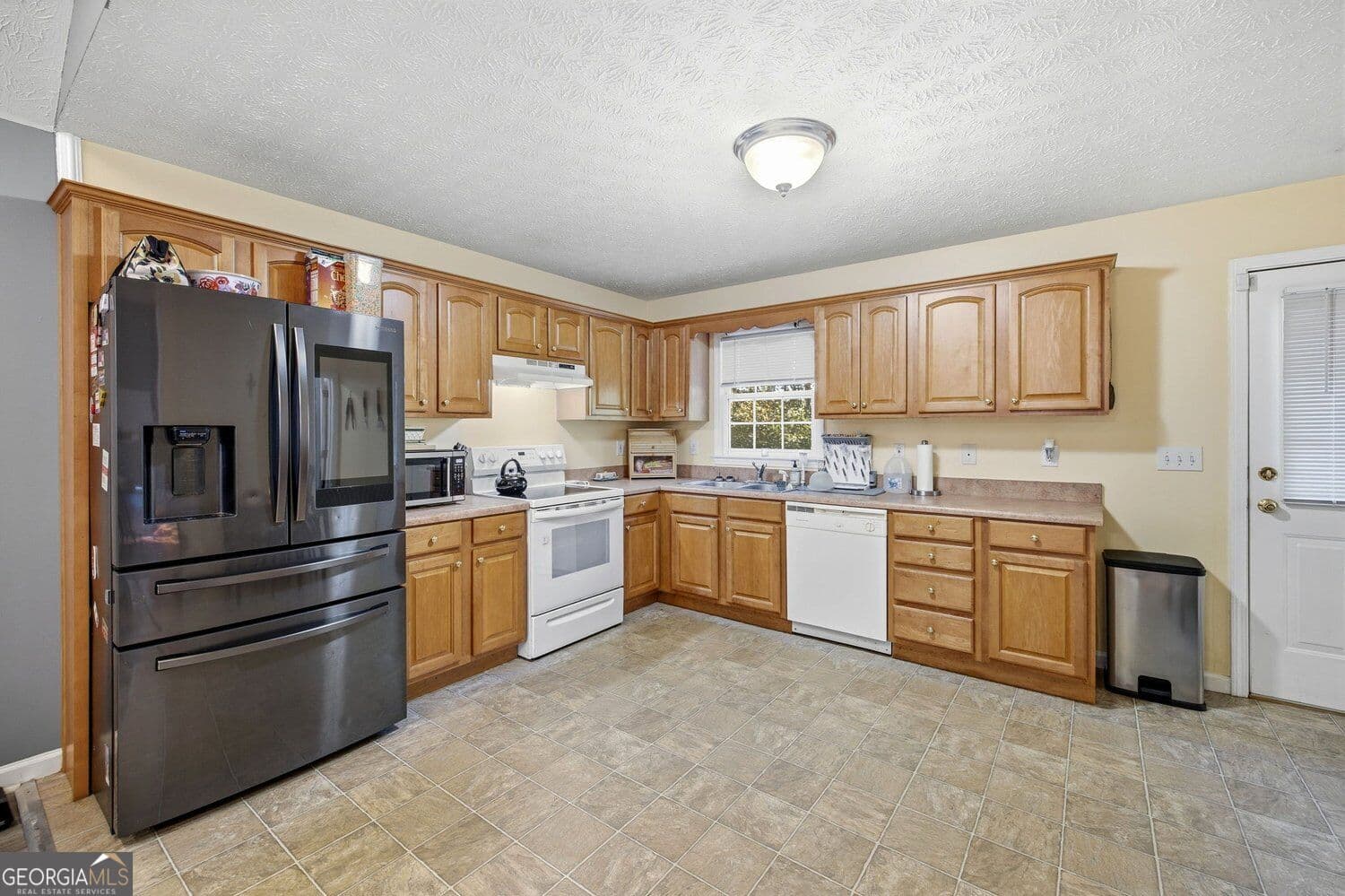 3 bedroom, 2 bathroom, 1,344 sq ft single family residence for sale at 355 Royal Oaks Lane, Dahlonega, GA 30533 — photo 9