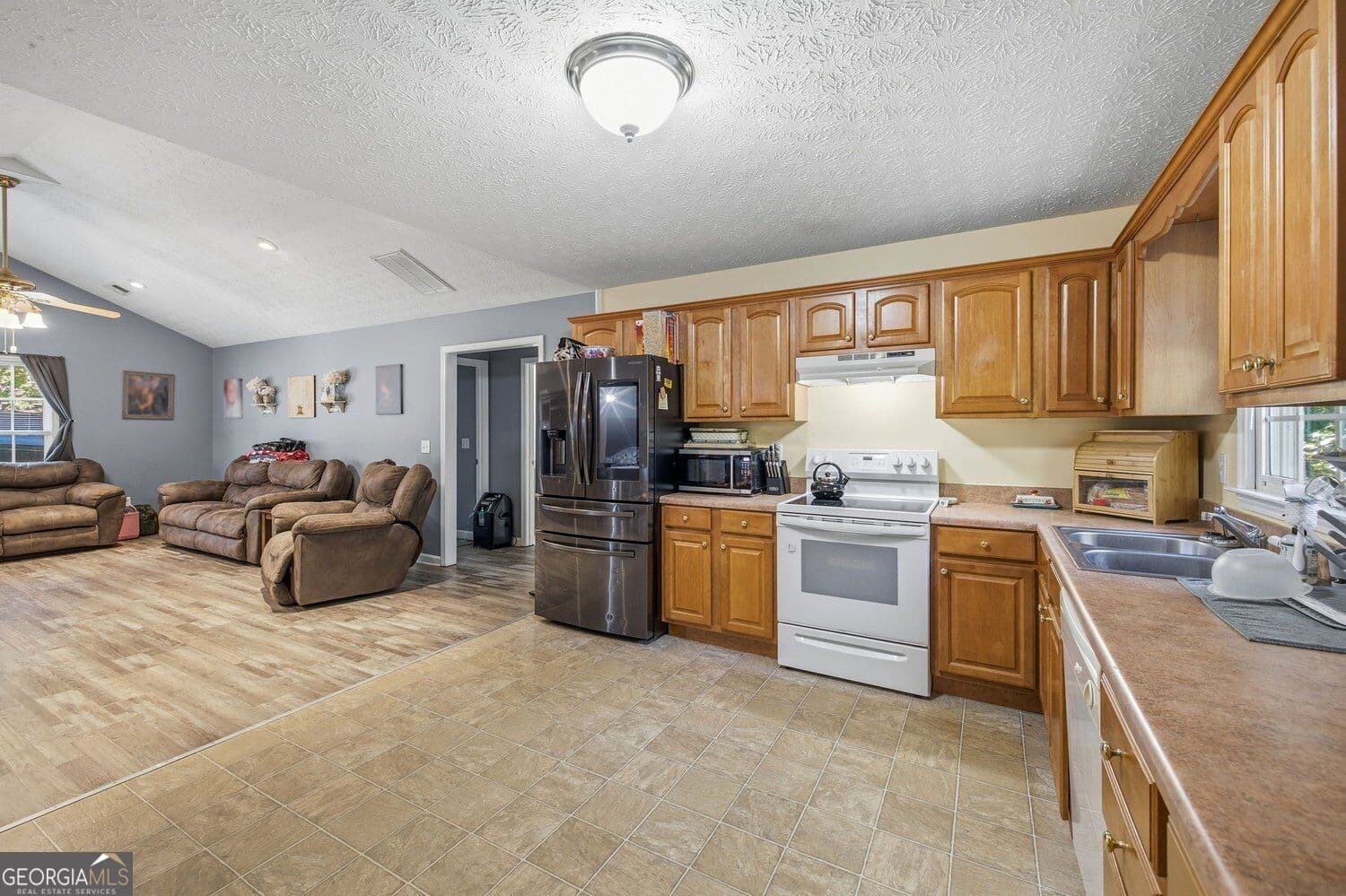 3 bedroom, 2 bathroom, 1,344 sq ft single family residence for sale at 355 Royal Oaks Lane, Dahlonega, GA 30533 — photo 10