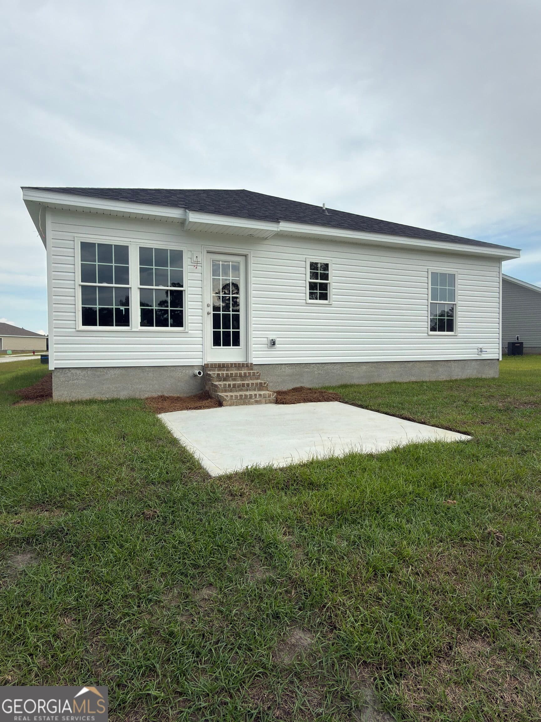 2 bedroom, 2 bathroom, 1,106 sq ft single family residence for sale at 516 Nickies Way, Statesboro, GA 30461 — photo 2