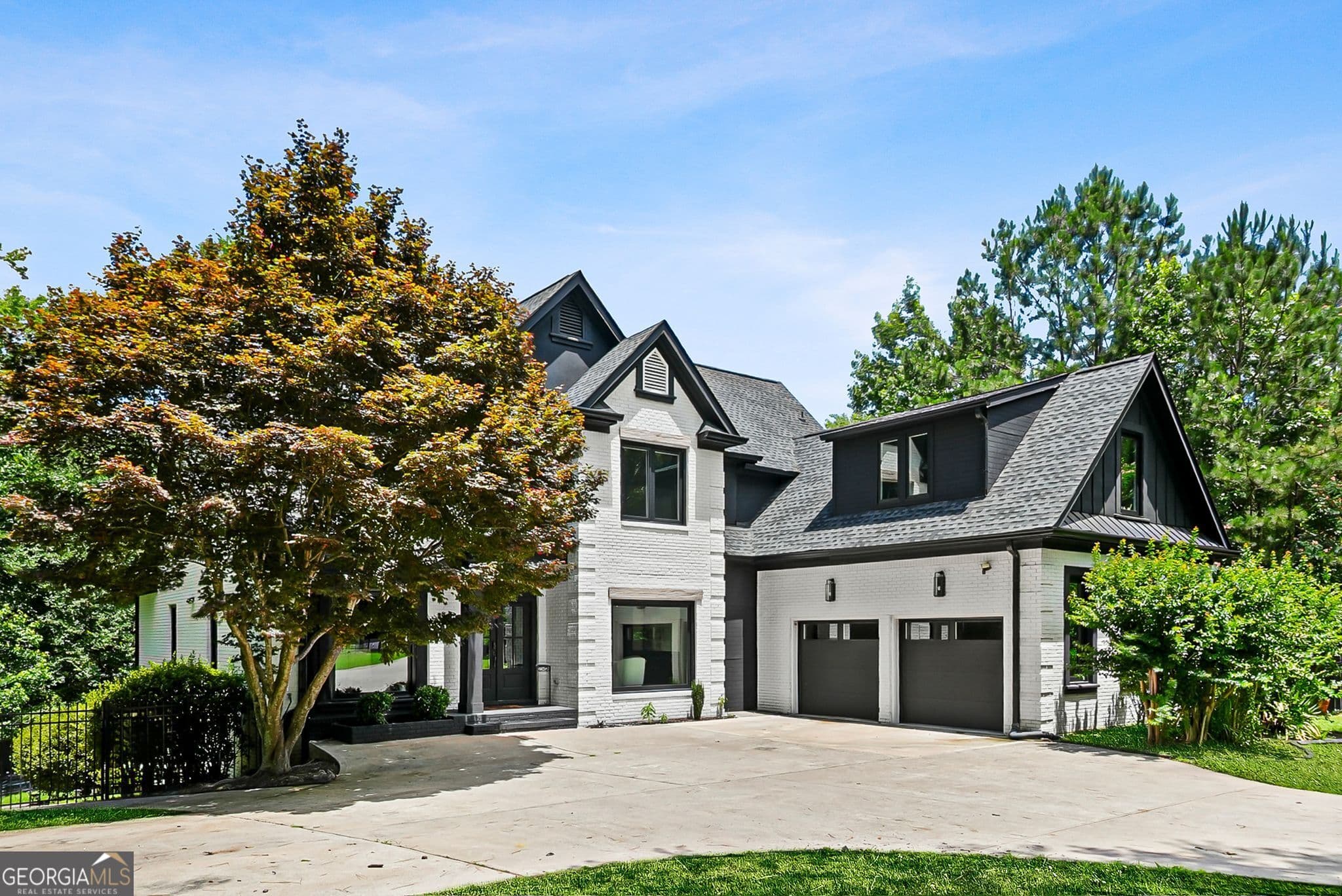 6 bedroom, 8 bathroom, 10,626 sq ft single family residence for sale at 1236 Boat Rock Road, South Fulton, GA 30331 — photo 4