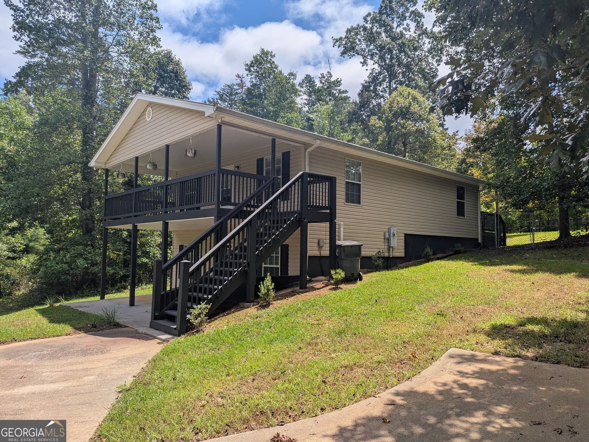 4 bedroom, 3 bathroom, 2,240 sq ft single family residence for sale at 58 E Pinewood Drive, Dahlonega, GA 30533 — photo 3