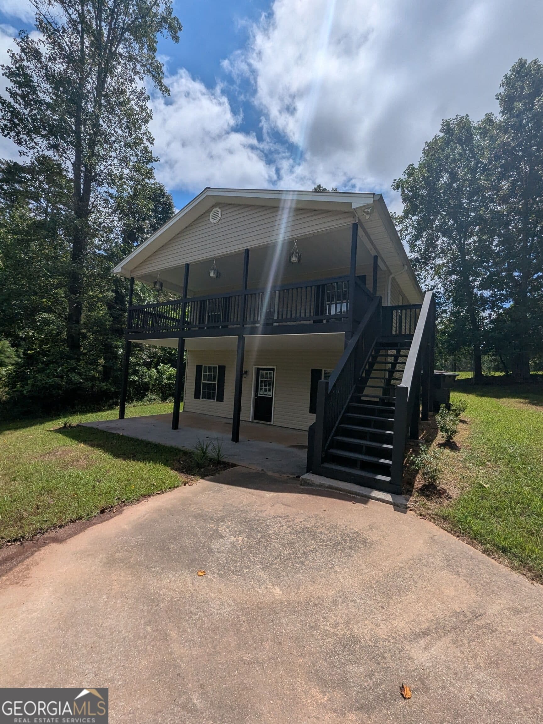4 bedroom, 3 bathroom, 2,240 sq ft single family residence for sale at 58 E Pinewood Drive, Dahlonega, GA 30533 — photo 4
