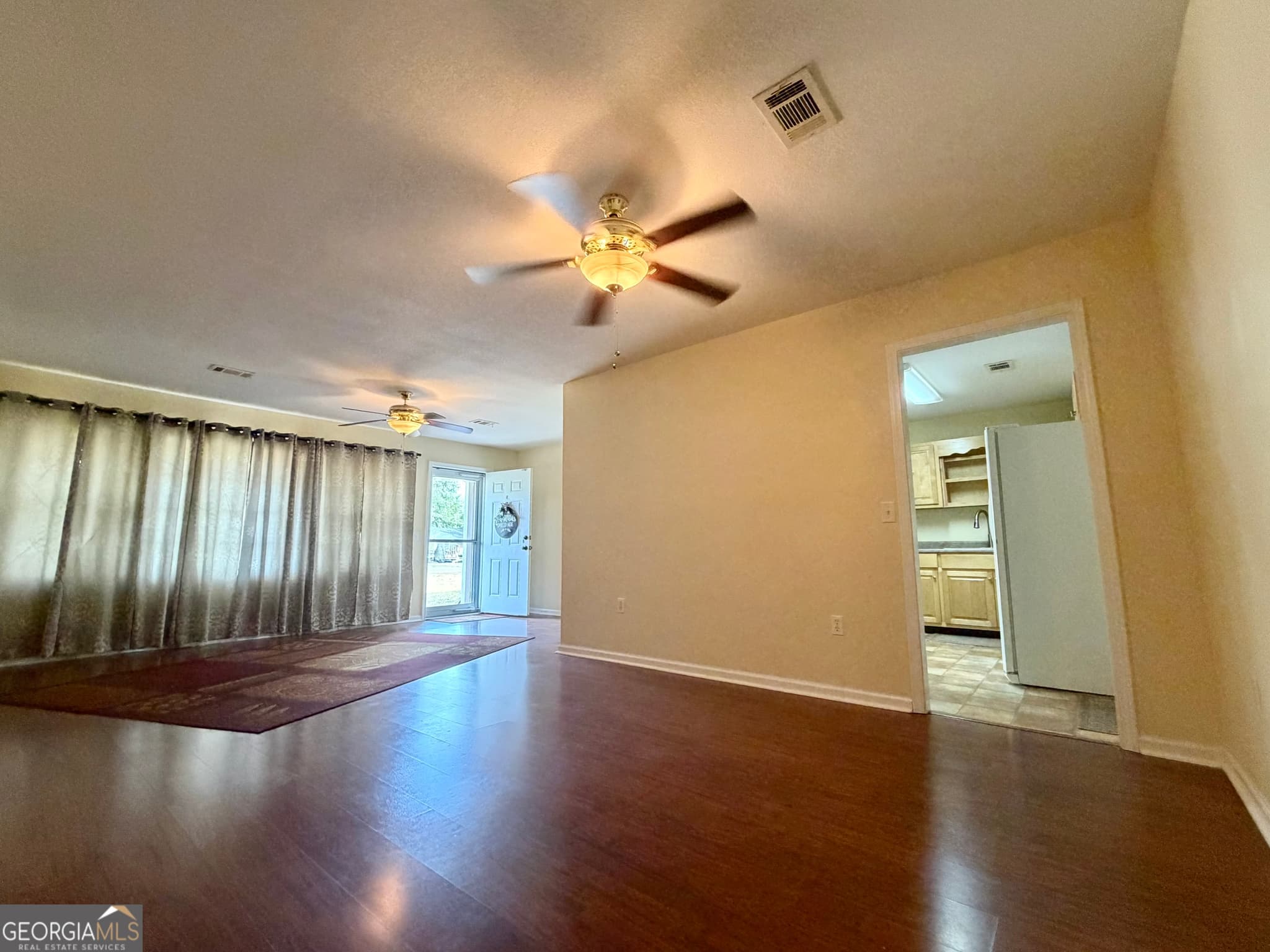 2 bedroom, 1 bathroom, 1,189 sq ft single family residence under contract at 91 Wilson Street, Hazlehurst, GA 31539 — photo 7