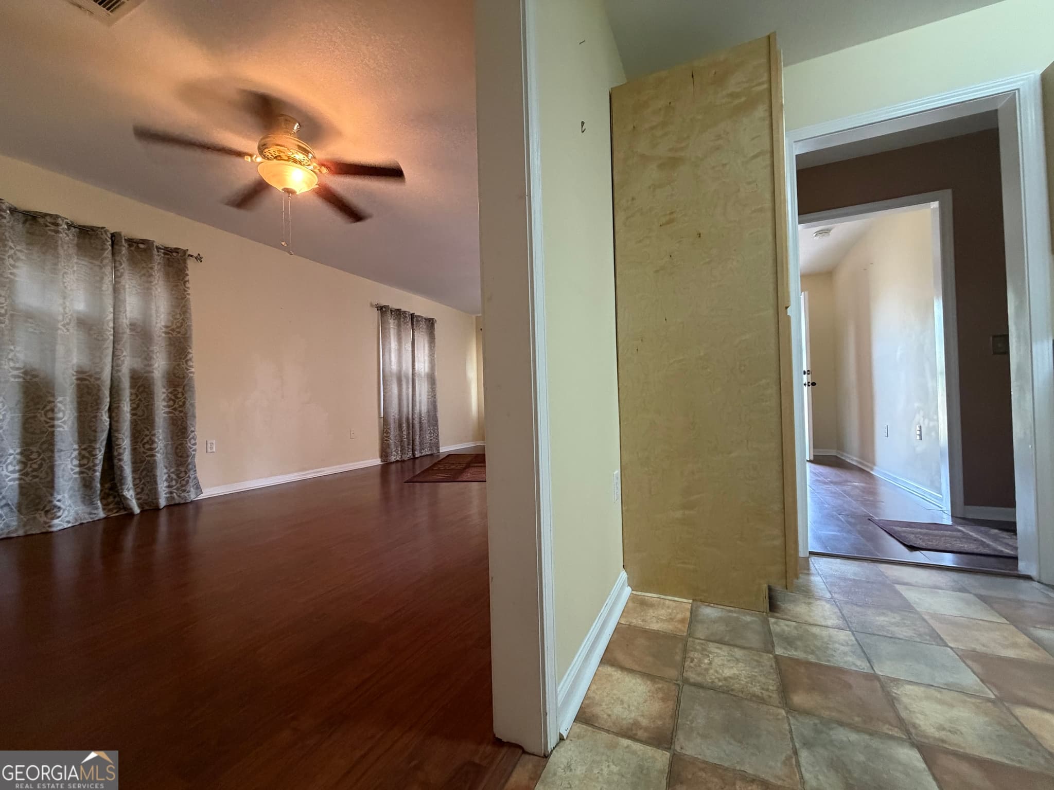 2 bedroom, 1 bathroom, 1,189 sq ft single family residence under contract at 91 Wilson Street, Hazlehurst, GA 31539 — photo 9