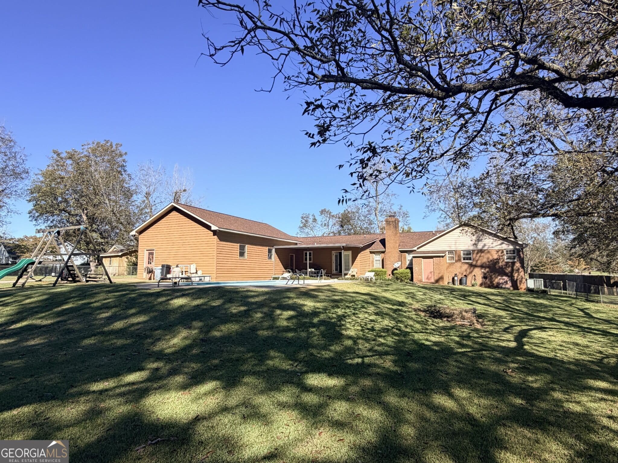 5 bedroom, 3 bathroom, 2,750 sq ft single family residence for sale at 168 Berkeley Road, Albany, GA 31721 — photo 6