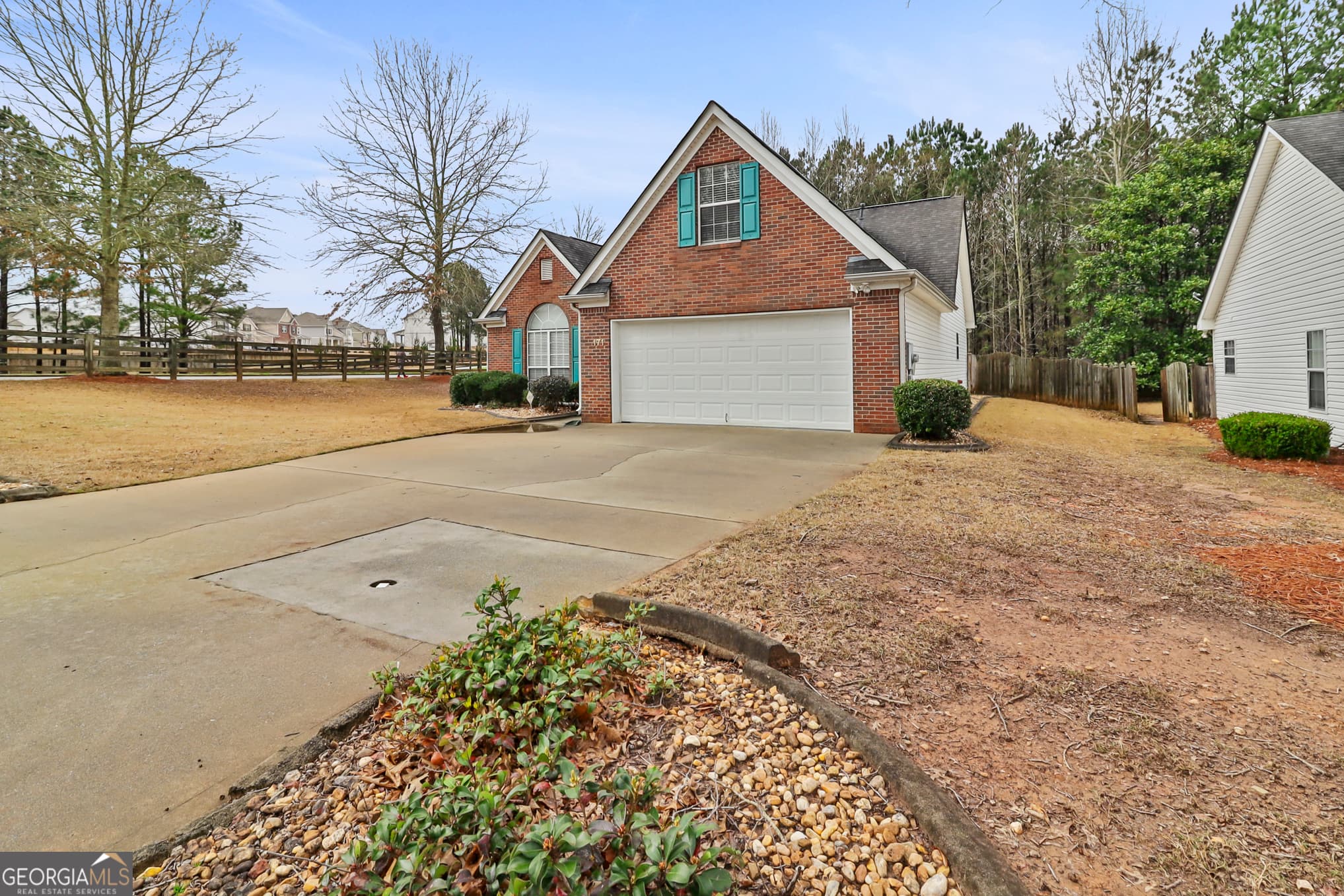 4 bedroom, 2 bathroom, 1,767 sq ft single family residence for rent at 171 Riva Ridge Lane, Newnan, GA 30263 for $2,300 a month — photo 3