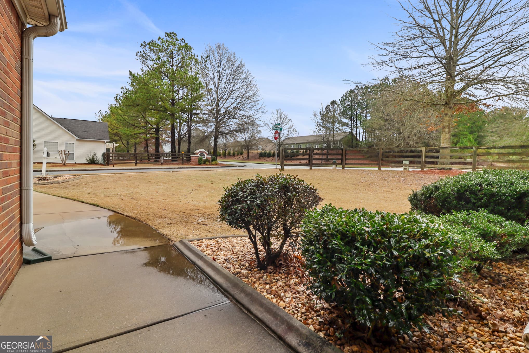 4 bedroom, 2 bathroom, 1,767 sq ft single family residence for rent at 171 Riva Ridge Lane, Newnan, GA 30263 for $2,300 a month — photo 4