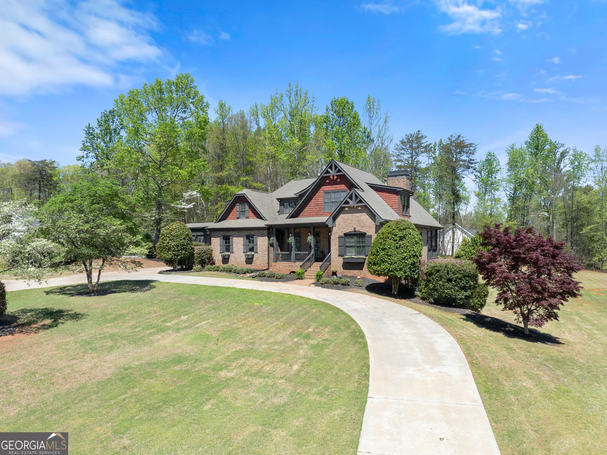 6 bedroom, 5 bathroom, 6,000 sq ft single family residence for sale at 492 Jonney Thomas Road, Cleveland, GA 30528 — photo 2