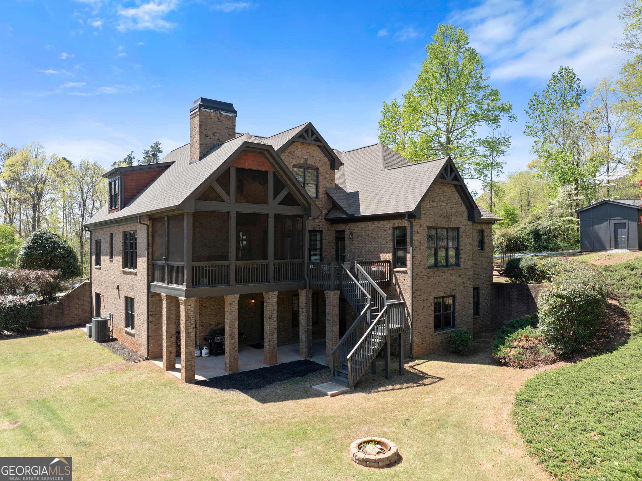 6 bedroom, 5 bathroom, 6,000 sq ft single family residence for sale at 492 Jonney Thomas Road, Cleveland, GA 30528 — photo 6