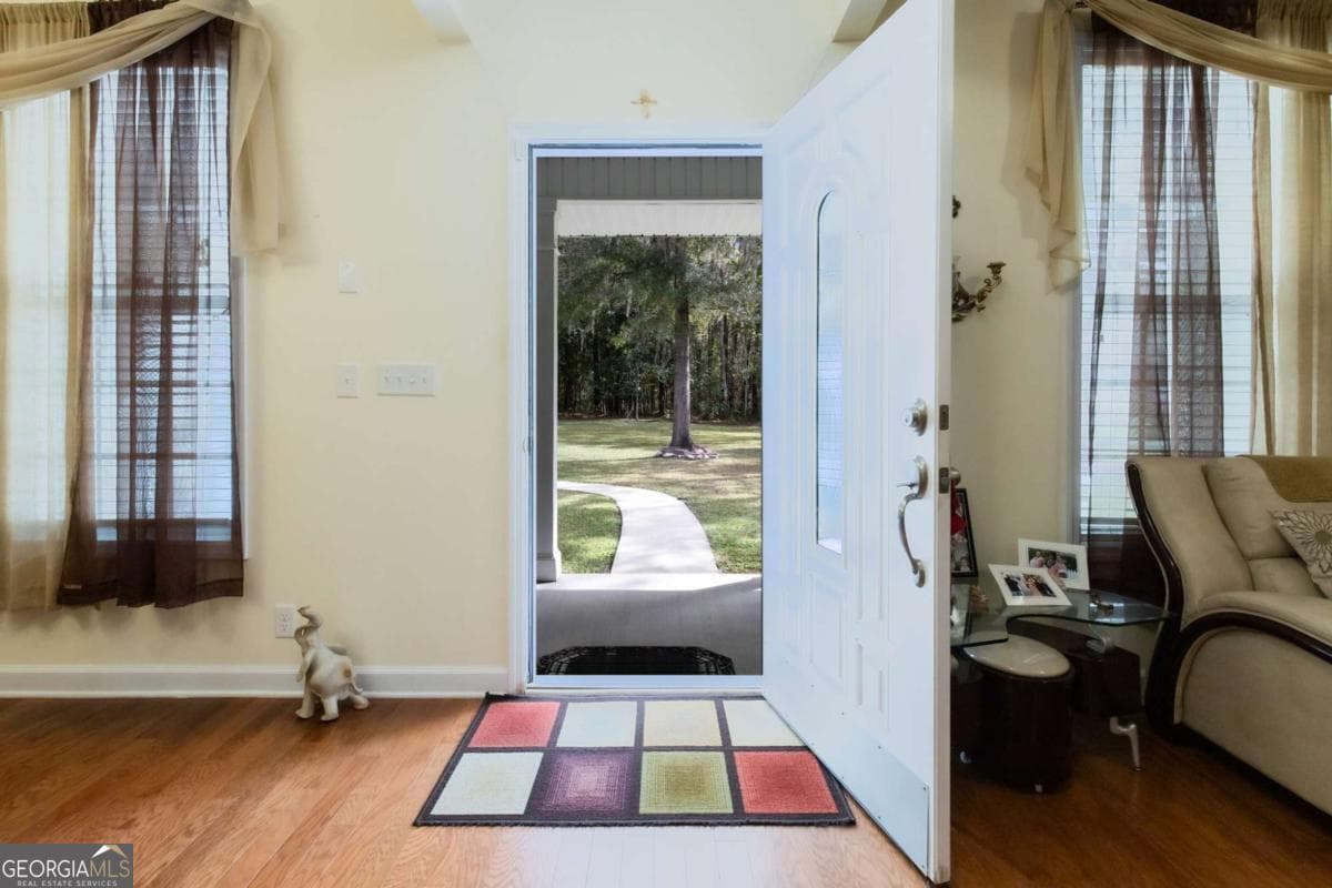 3 bedroom, 2 bathroom single family residence under contract at 14261 Us Highway 17, Townsend, GA 31331 — photo 6